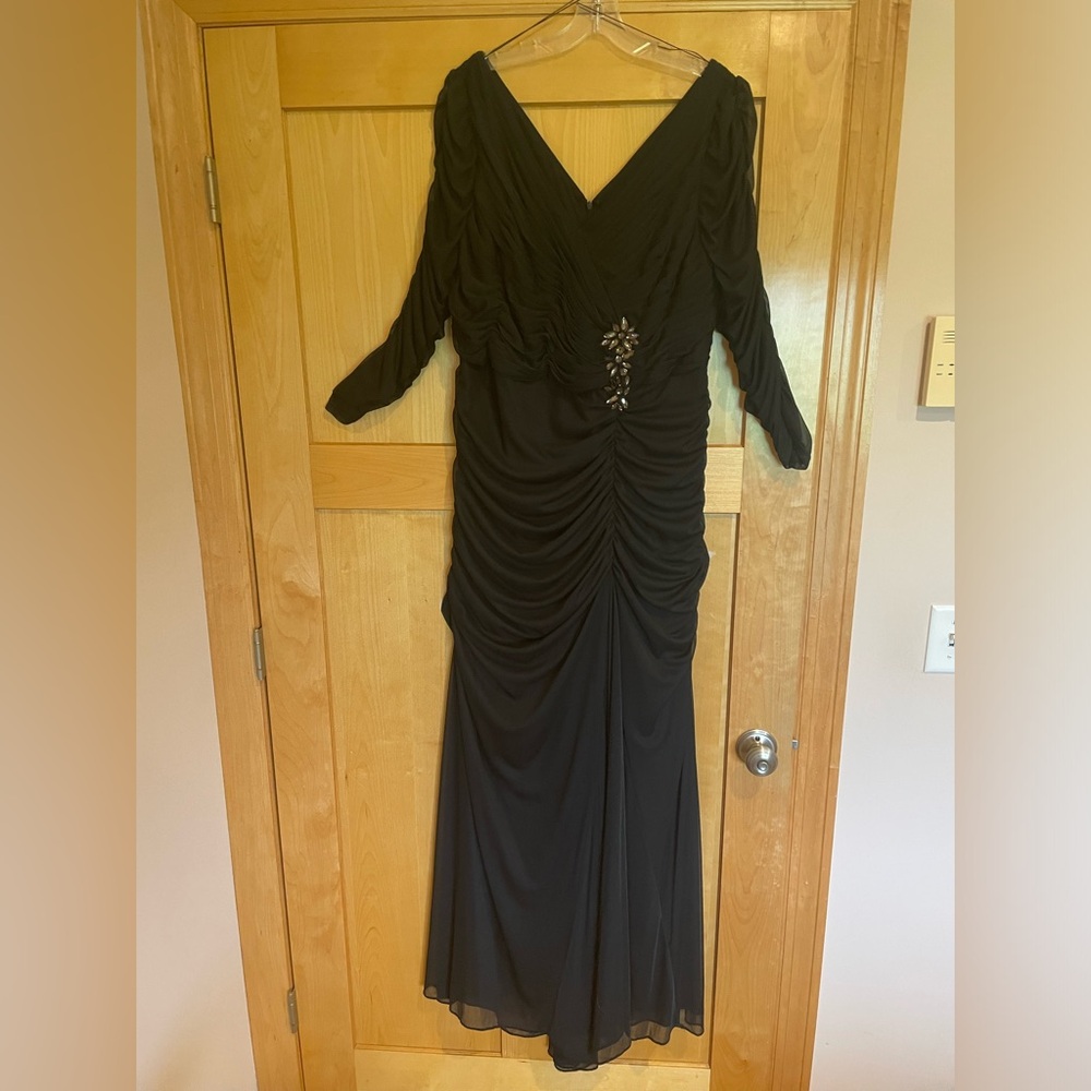 Adrianna Pappel Long Black Dress - Size 14W - 3/4 sheer sleeves w flowing skirt